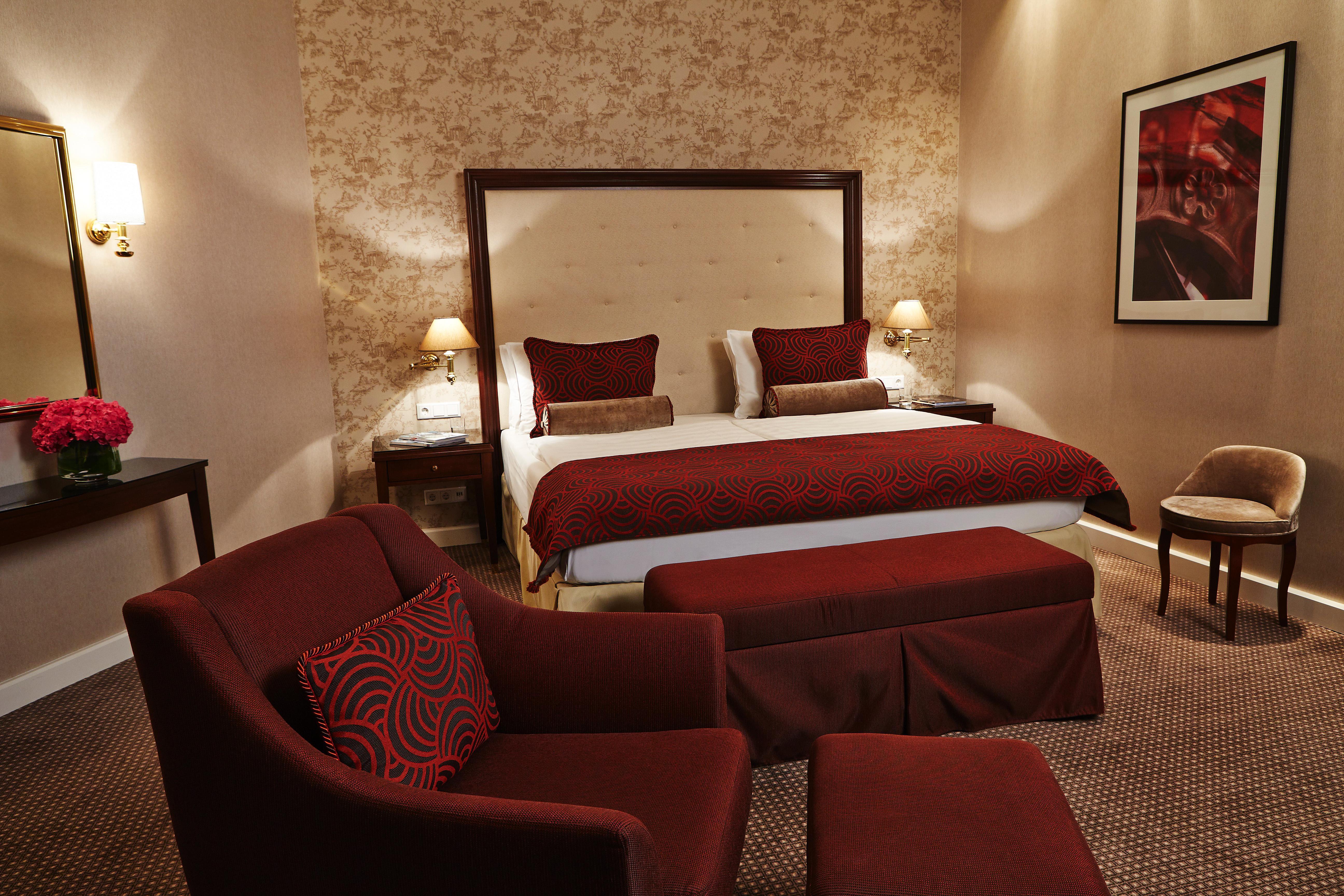 Hotel Steigenberger Icon Frankfurter Hof Frankfurt nad Mohanem Exteriér fotografie A bedroom at the hotel