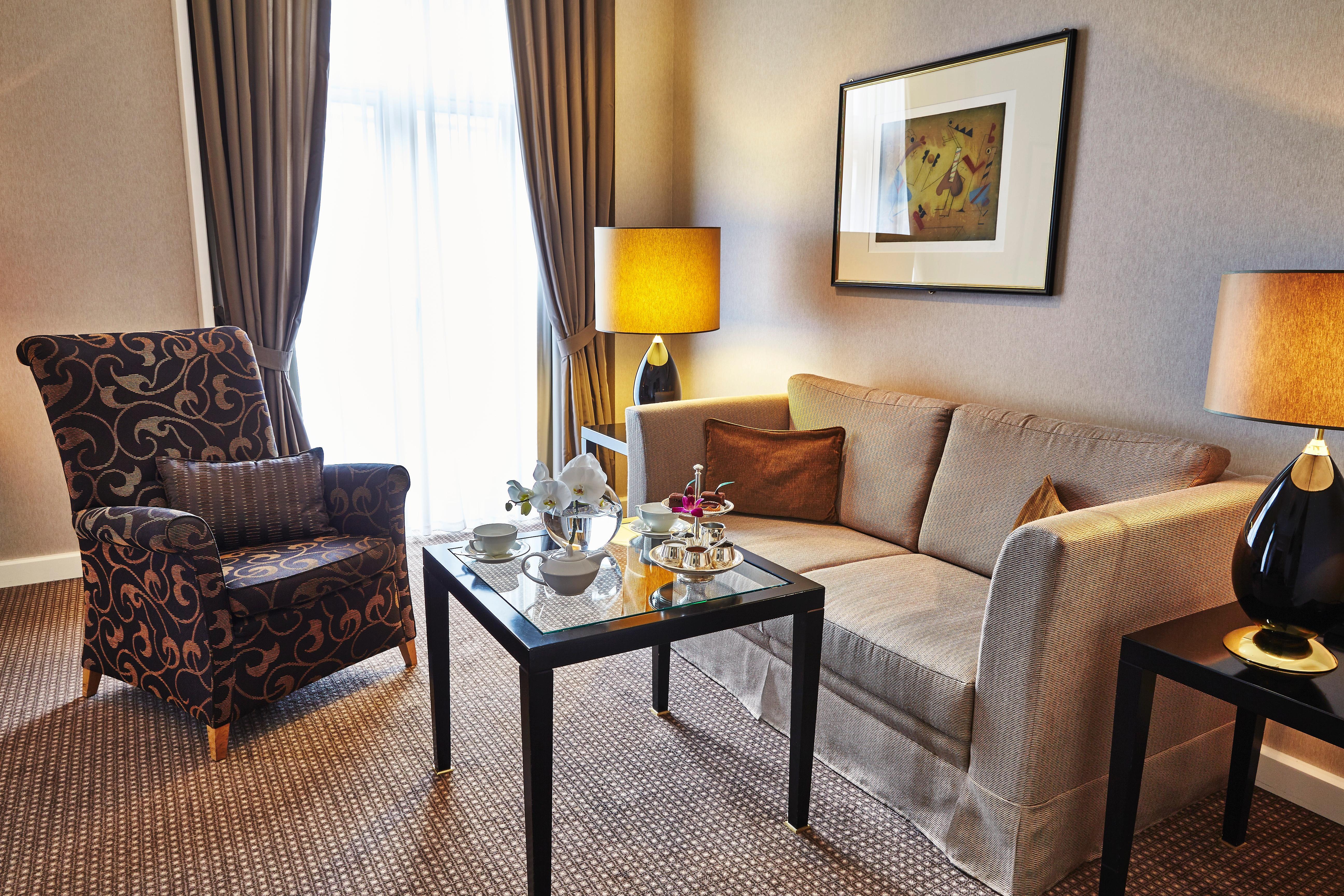 Hotel Steigenberger Icon Frankfurter Hof Frankfurt nad Mohanem Exteriér fotografie A living room